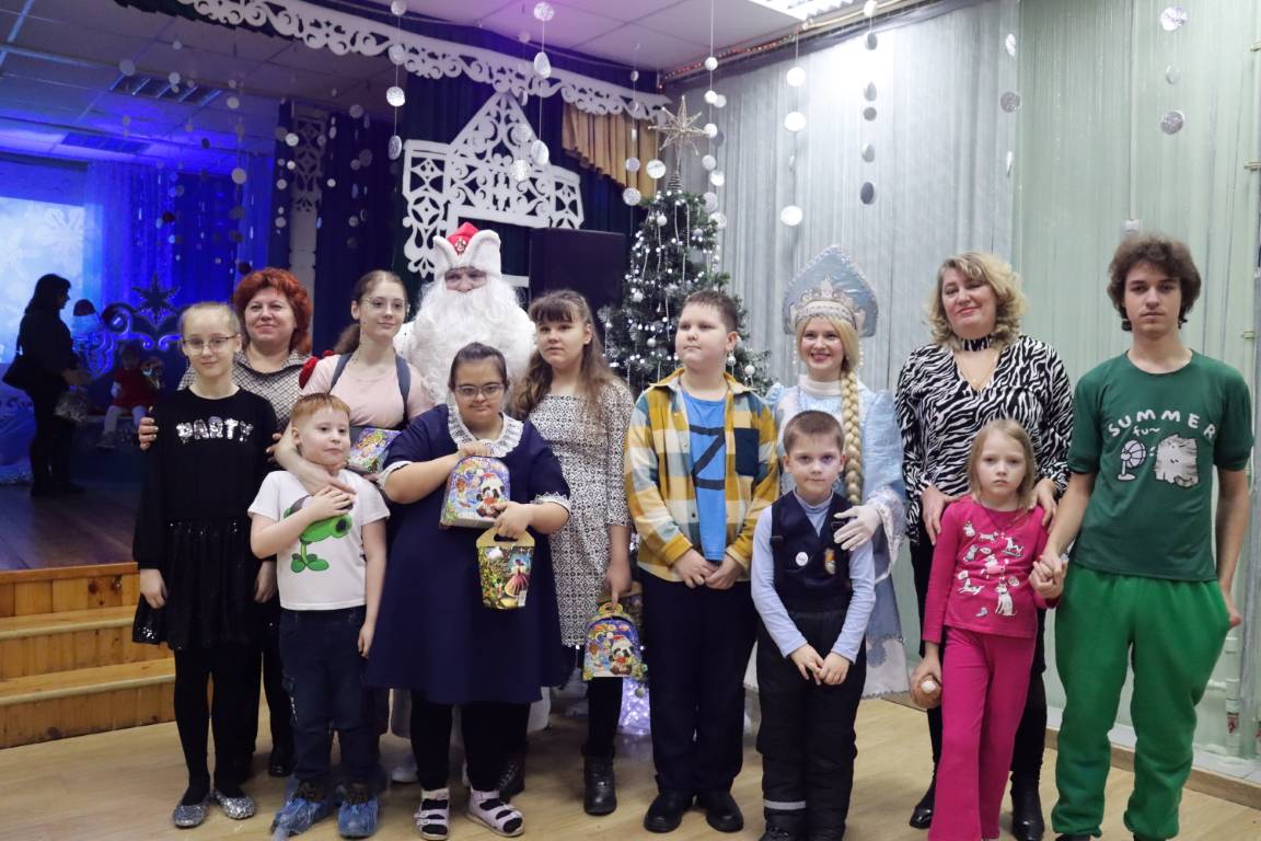 Новогоднее представление для детей